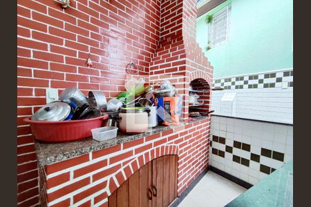 Casa à venda com 250m², 5 quartos e 2 vagas Casa à venda com 250m², 5 quartos e 2 vagasChurrasqueira