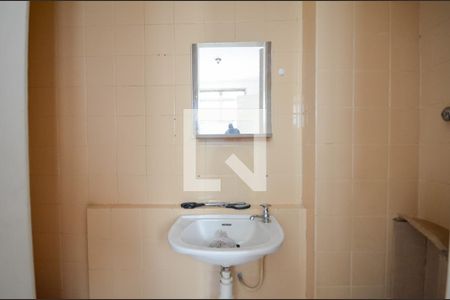 Apartamento à venda com 74m², 2 quartos e 1 vagaBanheiro de Serviço