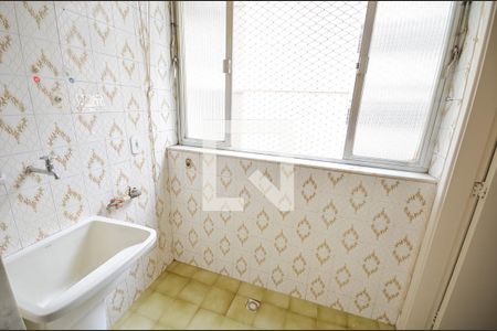 Apartamento à venda com 74m², 2 quartos e 1 vagaÁrea de Serviço