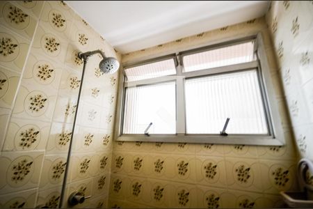 Apartamento à venda com 74m², 2 quartos e 1 vagaBanheiro Social