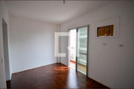 Apartamento à venda com 74m², 2 quartos e 1 vagaSuíte