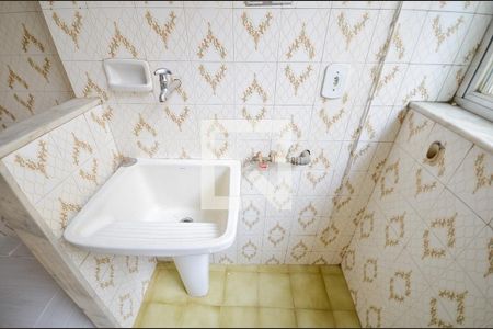 Apartamento à venda com 74m², 2 quartos e 1 vagaÁrea de Serviço