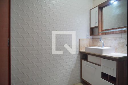 Casa à venda com 200m², 3 quartos e 2 vagasBanheiro da Suíte