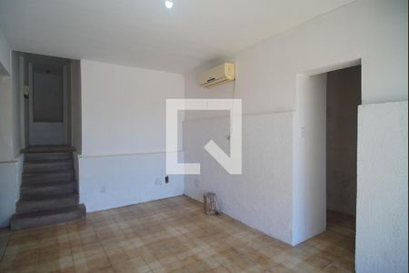 Casa à venda com 200m², 3 quartos e 2 vagasSala