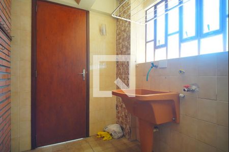 Casa à venda com 200m², 3 quartos e 2 vagasÁrea de Serviço