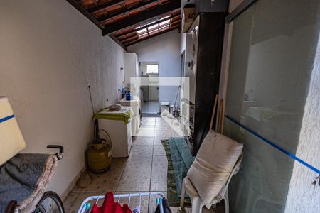 Apartamento à venda com 92m², 3 quartos e 1 vagaArea de serviço