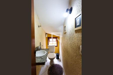 Lavabo de casa para alugar com 2 quartos, 147m² em Jardim Tres Marias, Taboão da Serra