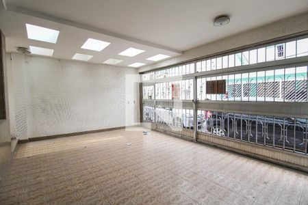 Casa à venda com 120m², 4 quartos e 2 vagas Casa à venda com 120m², 4 quartos e 2 vagasGaragem