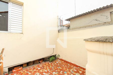Casa à venda com 120m², 4 quartos e 2 vagas Casa à venda com 120m², 4 quartos e 2 vagasVaranda