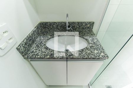 Banheiro de kitnet/studio para alugar com 1 quarto, 19m² em Brás, São Paulo