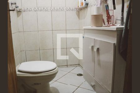 Casa à venda com 75m², 3 quartos e 1 vaga Casa à venda com 75m², 3 quartos e 1 vagaBanheiro