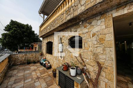 Casa à venda com 500m², 5 quartos e 4 vagas Casa à venda com 500m², 5 quartos e 4 vagasQuintal