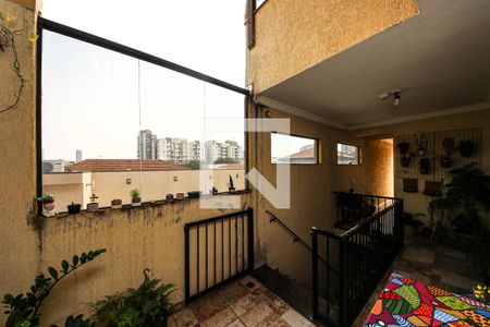 Casa à venda com 500m², 5 quartos e 4 vagas Casa à venda com 500m², 5 quartos e 4 vagasQuintal