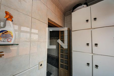 Casa à venda com 500m², 5 quartos e 4 vagas Casa à venda com 500m², 5 quartos e 4 vagasÁrea de Serviço 1