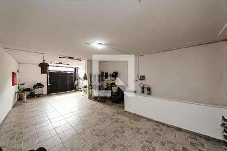 Casa à venda com 500m², 5 quartos e 4 vagas Casa à venda com 500m², 5 quartos e 4 vagasGaragem