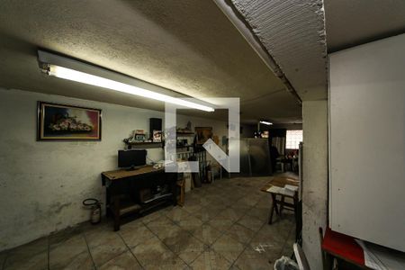 Casa à venda com 500m², 5 quartos e 4 vagas Casa à venda com 500m², 5 quartos e 4 vagasQuarto de Serviço