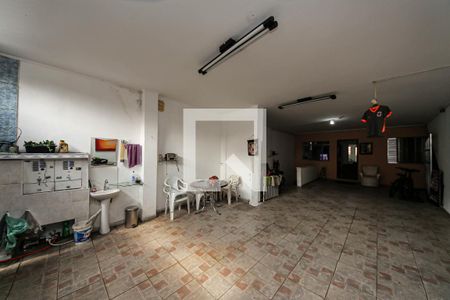Casa à venda com 500m², 5 quartos e 4 vagas Casa à venda com 500m², 5 quartos e 4 vagasGaragem