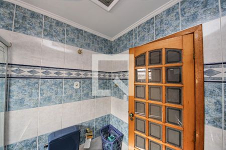 Casa à venda com 500m², 5 quartos e 4 vagas Casa à venda com 500m², 5 quartos e 4 vagasBanheiro 1