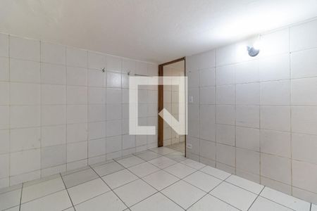 Casa à venda com 95m², 2 quartos e 2 vagas Casa à venda com 95m², 2 quartos e 2 vagasQuarto da Edícula