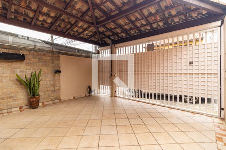 Casa à venda com 95m², 2 quartos e 2 vagas Casa à venda com 95m², 2 quartos e 2 vagasGaragem