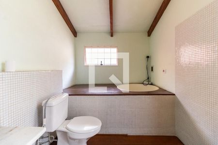 Casa à venda com 95m², 2 quartos e 2 vagas Casa à venda com 95m², 2 quartos e 2 vagasBanheiro da Suíte