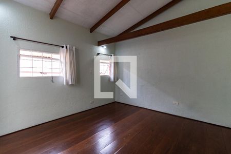 Casa à venda com 95m², 2 quartos e 2 vagas Casa à venda com 95m², 2 quartos e 2 vagasSuíte