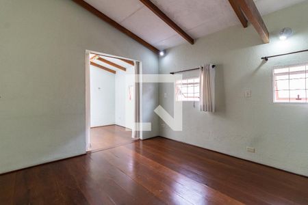 Casa à venda com 95m², 2 quartos e 2 vagas Casa à venda com 95m², 2 quartos e 2 vagasSuíte
