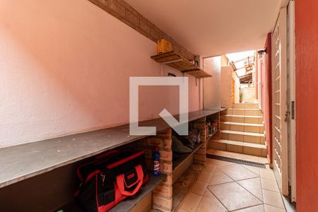 Casa à venda com 95m², 2 quartos e 2 vagas Casa à venda com 95m², 2 quartos e 2 vagasCorredor Lateral