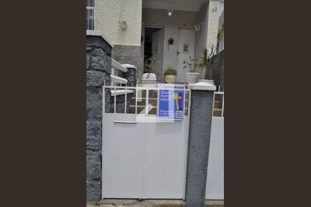 Apartamento à venda com 90m², 2 quartos e sem vagaFachada