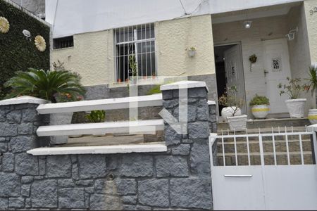 Apartamento à venda com 90m², 2 quartos e sem vagaFachada