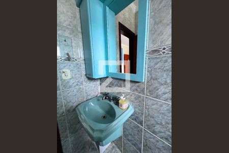 Casa à venda com 352m², 4 quartos e 4 vagasBanheiro