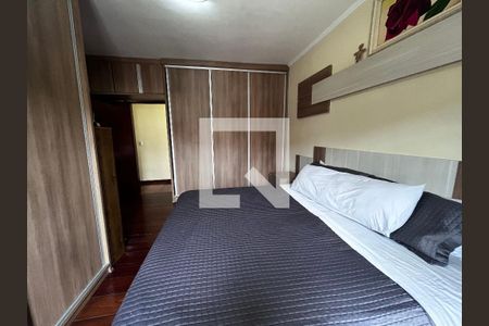 Casa à venda com 352m², 4 quartos e 4 vagasQuarto 2