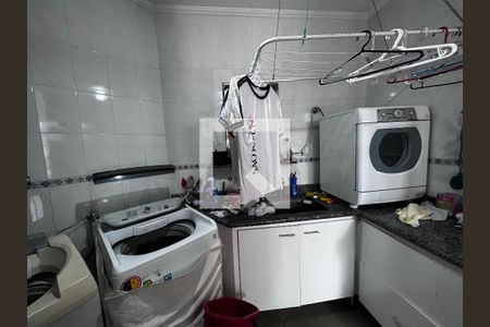 Casa à venda com 352m², 4 quartos e 4 vagasÁrea de Serviço