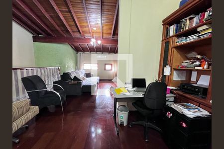 Casa à venda com 352m², 4 quartos e 4 vagasQuarto 3