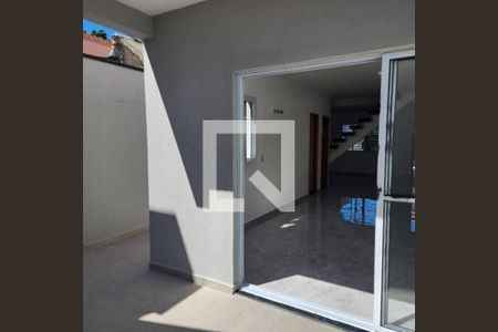 Casa à venda com 114m², 3 quartos e 4 vagas