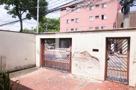 Casa à venda com 128m², 2 quartos e 5 vagas Casa à venda com 128m², 2 quartos e 5 vagasGaragem