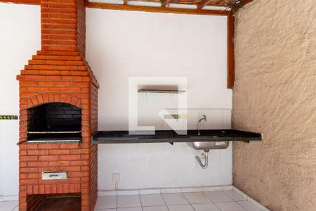 Apartamento à venda com 44m², 2 quartos e 1 vaga Apartamento à venda com 44m², 2 quartos e 1 vagaÁrea comum - Churrasqueira