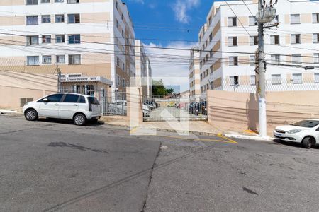 Apartamento à venda com 44m², 2 quartos e 1 vaga Apartamento à venda com 44m², 2 quartos e 1 vagaFachada