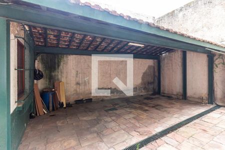 Casa à venda com 400m², 4 quartos e 3 vagas Casa à venda com 400m², 4 quartos e 3 vagasGaragem (Fundos)