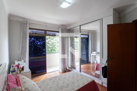 Apartamento à venda com 220m², 5 quartos e 3 vagasSuíte 1