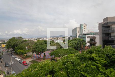 Apartamento à venda com 220m², 5 quartos e 3 vagasCobertura - Vista