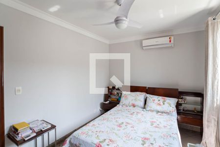 Apartamento à venda com 220m², 5 quartos e 3 vagasCobertura - Suíte 2