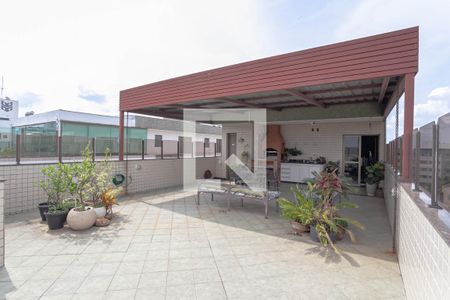 Apartamento à venda com 220m², 5 quartos e 3 vagasCobertura