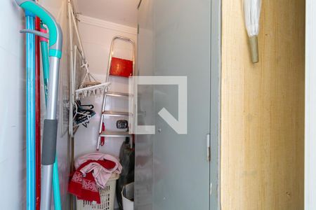 Apartamento à venda com 127m², 3 quartos e 1 vaga Apartamento à venda com 127m², 3 quartos e 1 vagaBanheiro de serviço