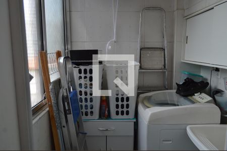 Apartamento à venda com 72m², 3 quartos e 1 vagaÁrea de Serviço