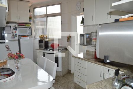 Apartamento à venda com 72m², 3 quartos e 1 vagaCozinha