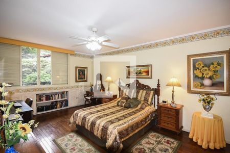 Casa à venda com 519m², 4 quartos e 4 vagas Casa à venda com 519m², 4 quartos e 4 vagasSuíte 1