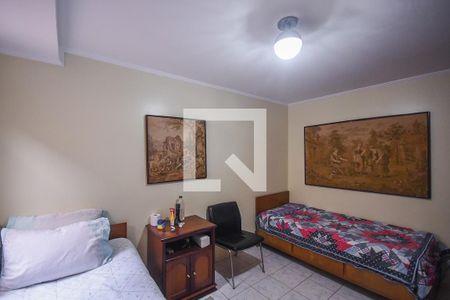 Casa à venda com 519m², 4 quartos e 4 vagas Casa à venda com 519m², 4 quartos e 4 vagasQuarto de Serviço 2