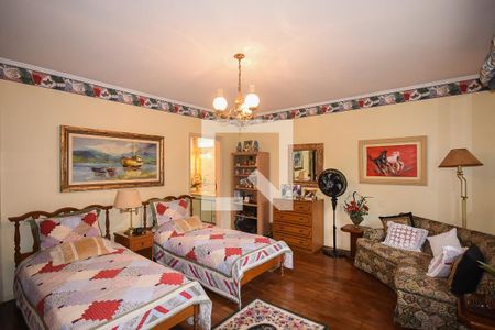 Casa à venda com 519m², 4 quartos e 4 vagas Casa à venda com 519m², 4 quartos e 4 vagasSuíte 2