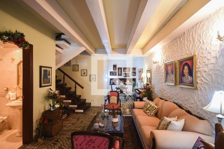 Casa à venda com 519m², 4 quartos e 4 vagas Casa à venda com 519m², 4 quartos e 4 vagasSala 2